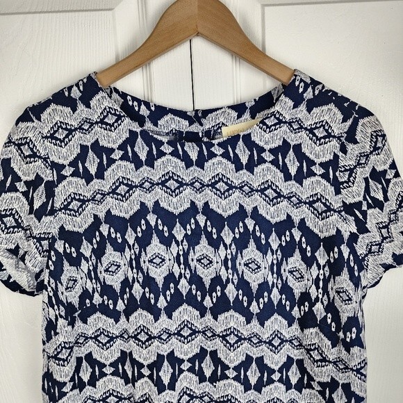 Lucy & Laurel Boho Crop Top Medium Blue White Rayon Button Back Blouse Festival - Picture 9 of 12